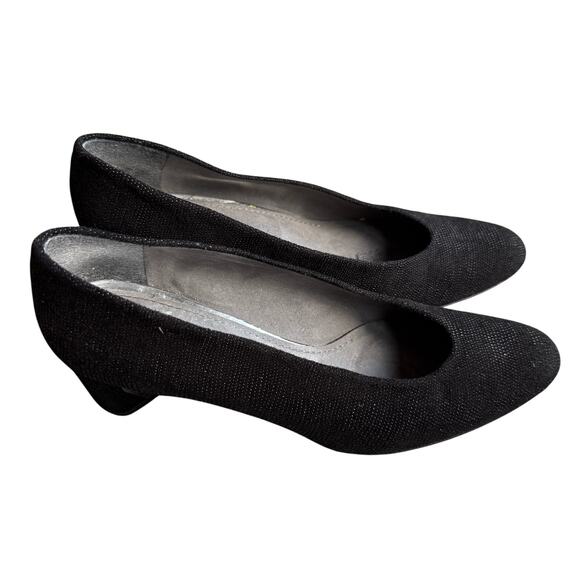 Stuart Weitzman Textured Kenna Black Leather Pump Classic Mature Women's 8.5 - Picture 1 of 12